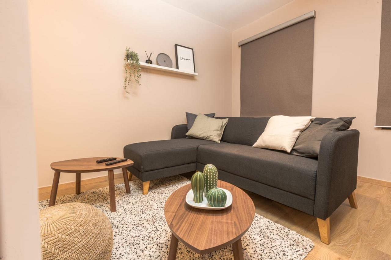 בריסל Golden Dove Luxury Aparts מראה חיצוני תמונה
