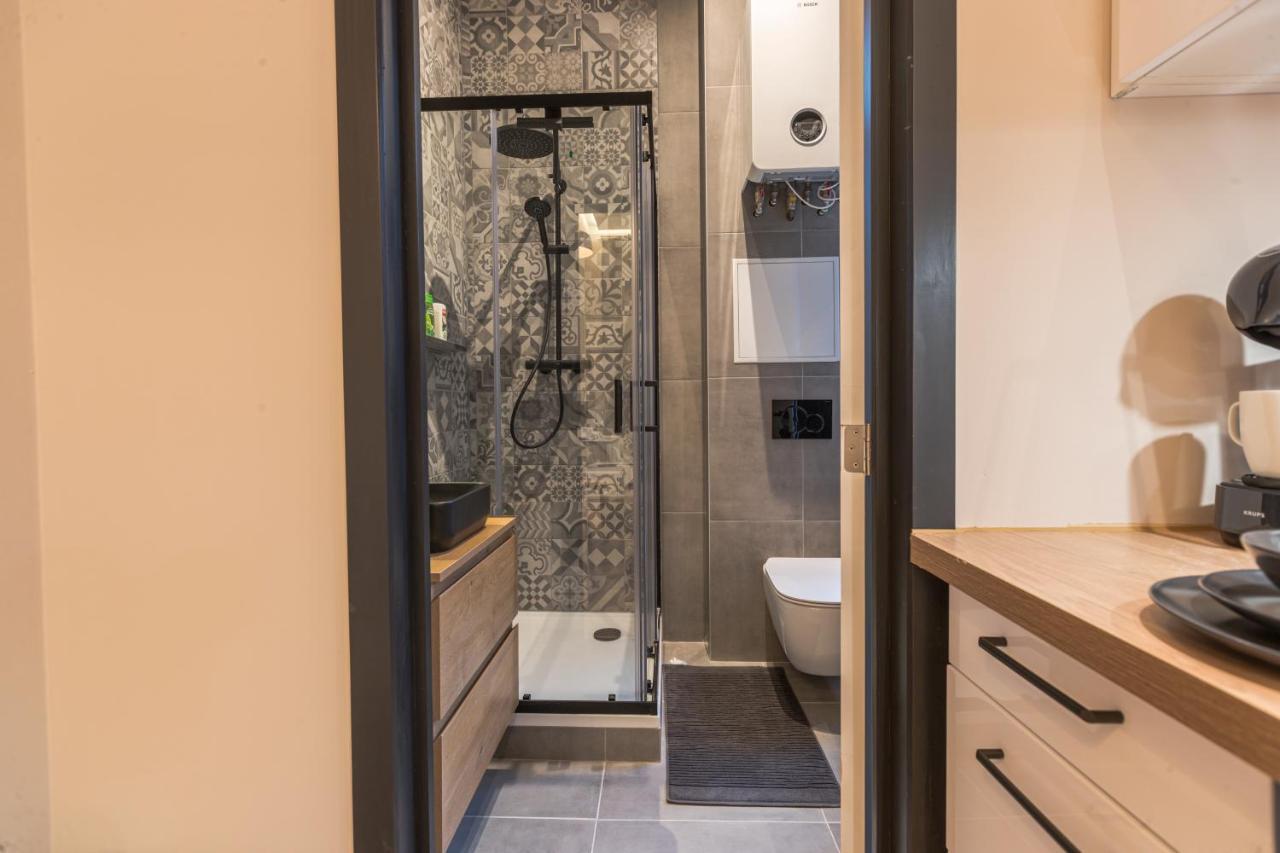 בריסל Golden Dove Luxury Aparts מראה חיצוני תמונה