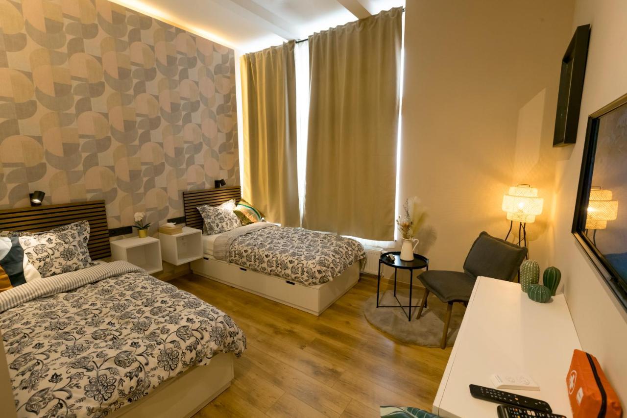בריסל Golden Dove Luxury Aparts מראה חיצוני תמונה