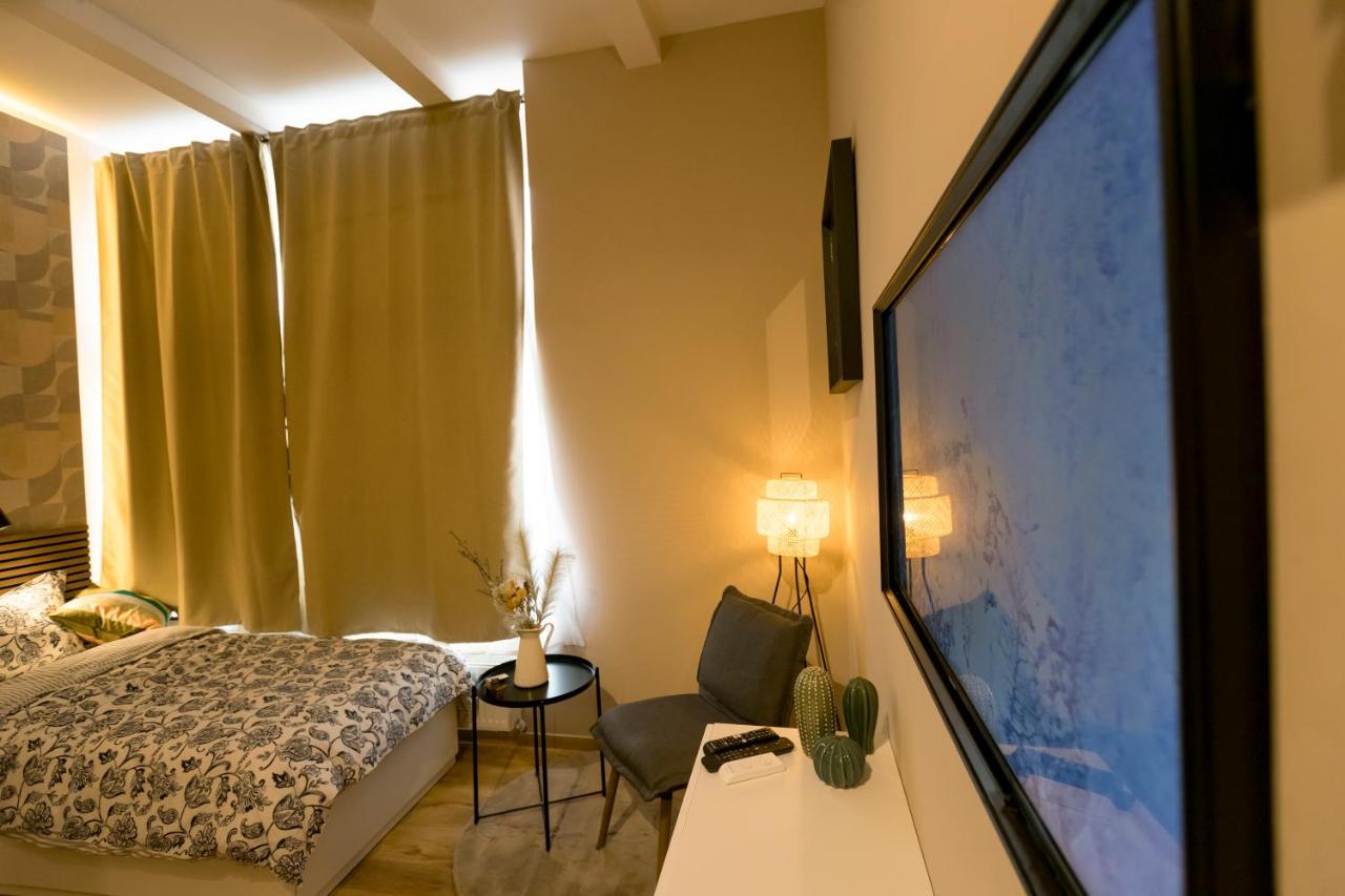 בריסל Golden Dove Luxury Aparts מראה חיצוני תמונה